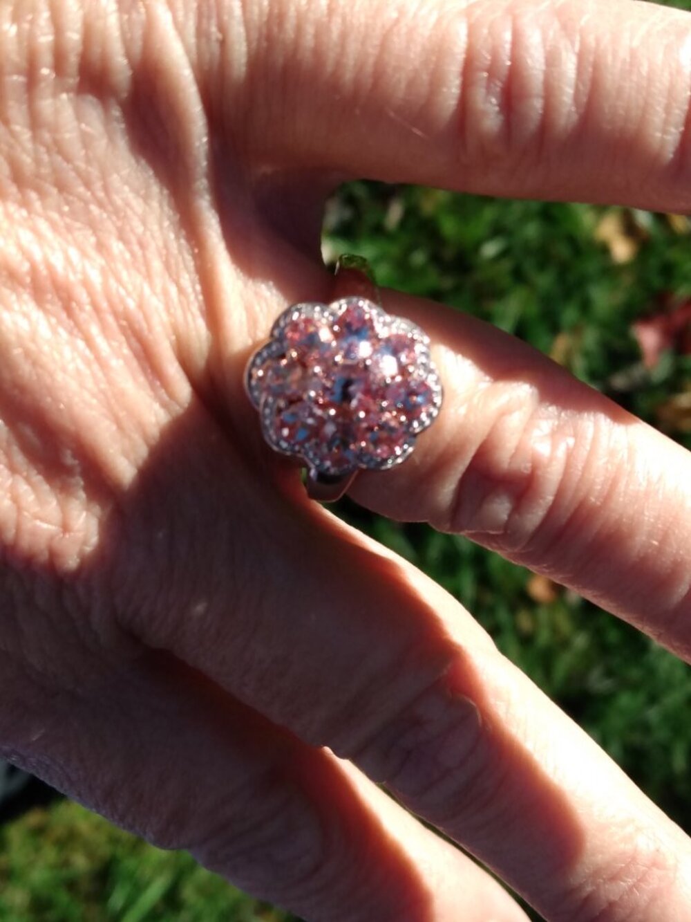 beautiful color shift garnet and diamond ring size 6! - Picture 12 of 13